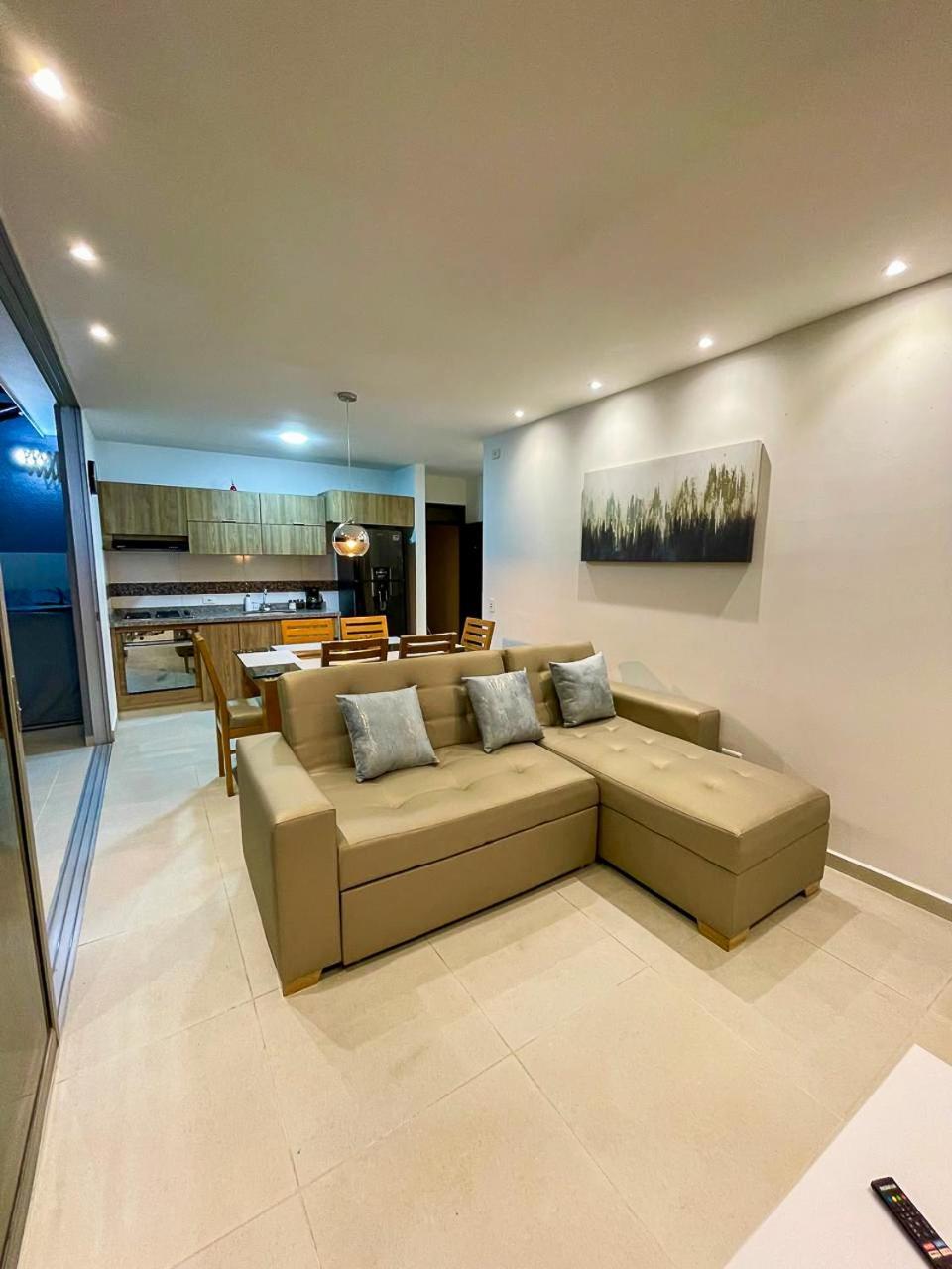 Apartment 601s Penthouse Moderno Con Parqueo Incluido